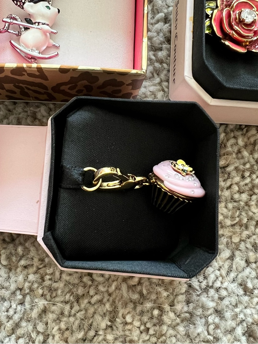 Juicy Couture Charm Keychain Trio - Picture 4 of 4